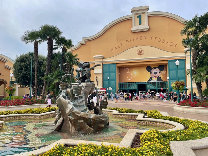 Struggling with how to do Disneyland Paris? This is the greatest 1 Day in Walt Disney Studios Plan (everything you need to know!)